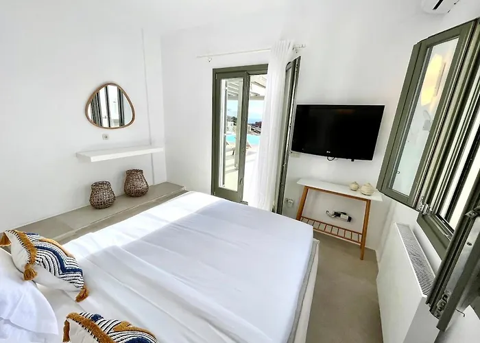 Walk Kalo Livadi With Pool And Hot Tub By Calypso Sunset ヴィラ *