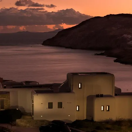 Walk With Pool And Hot Tub By Calypso Sunset