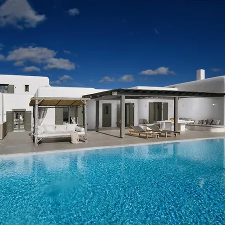 Walk With Pool And Hot Tub By Calypso Sunset Καλό Λιβάδι