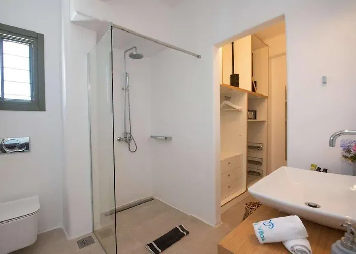 Walk Kalo Livadi With Pool And Hot Tub By Calypso Sunset Villa *