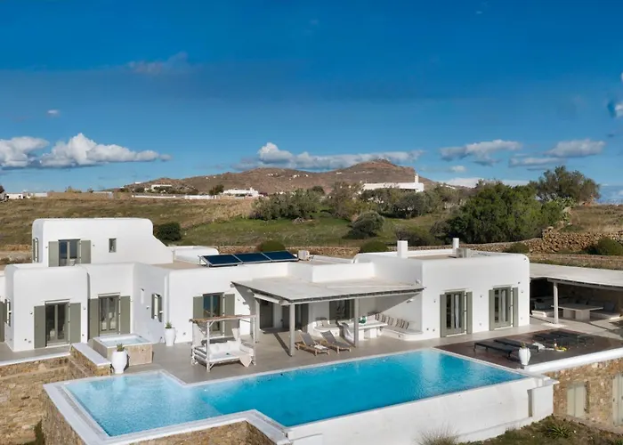 Walk With Pool And Hot Tub By Calypso Sunset * Καλό Λιβάδι