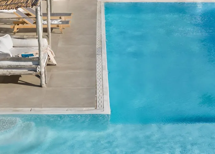 Walk With Pool And Hot Tub By Calypso Sunset Καλό Λιβάδι