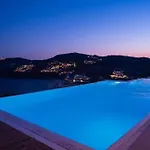 Walk With Pool And Hot Tub By Calypso Sunset Villa *