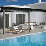 Villa Walk With Pool And Hot Tub By Calypso Sunset *
