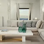 Villa Walk With Pool And Hot Tub By Calypso Sunset *