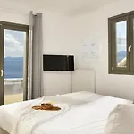 Villa Walk With Pool And Hot Tub By Calypso Sunset