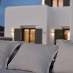 Villa Walk With Pool And Hot Tub By Calypso Sunset