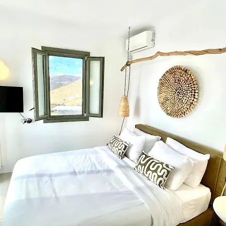 Walk Kalo Livadi With Pool And Hot Tub By Calypso Sunset Villa Panormos (Mykonos)