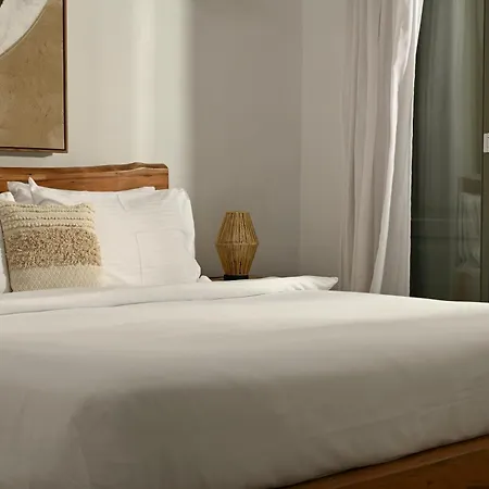 Villa Walk With Pool And Hot Tub By Calypso Sunset