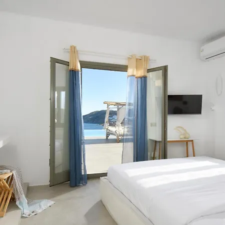 Walk With Pool And Hot Tub By Calypso Sunset Villa
