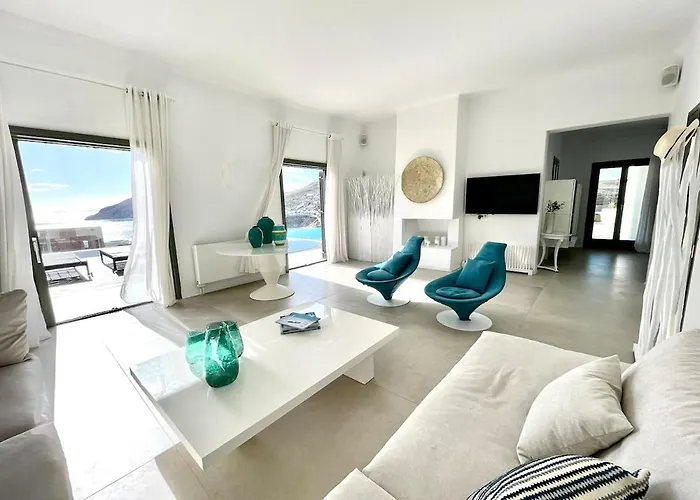 Walk Kalo Livadi With Pool And Hot Tub By Calypso Sunset וילה