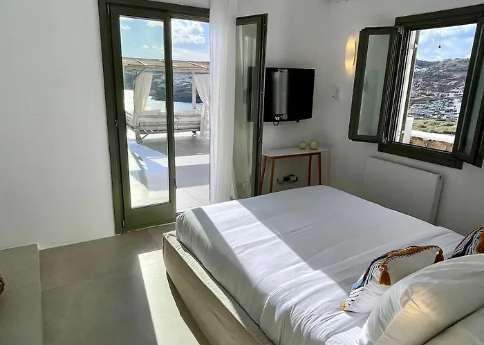 וילה Walk Kalo Livadi With Pool And Hot Tub By Calypso Sunset *