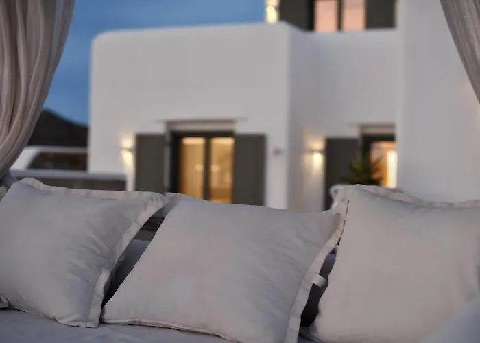 Villa Walk With Pool And Hot Tub By Calypso Sunset